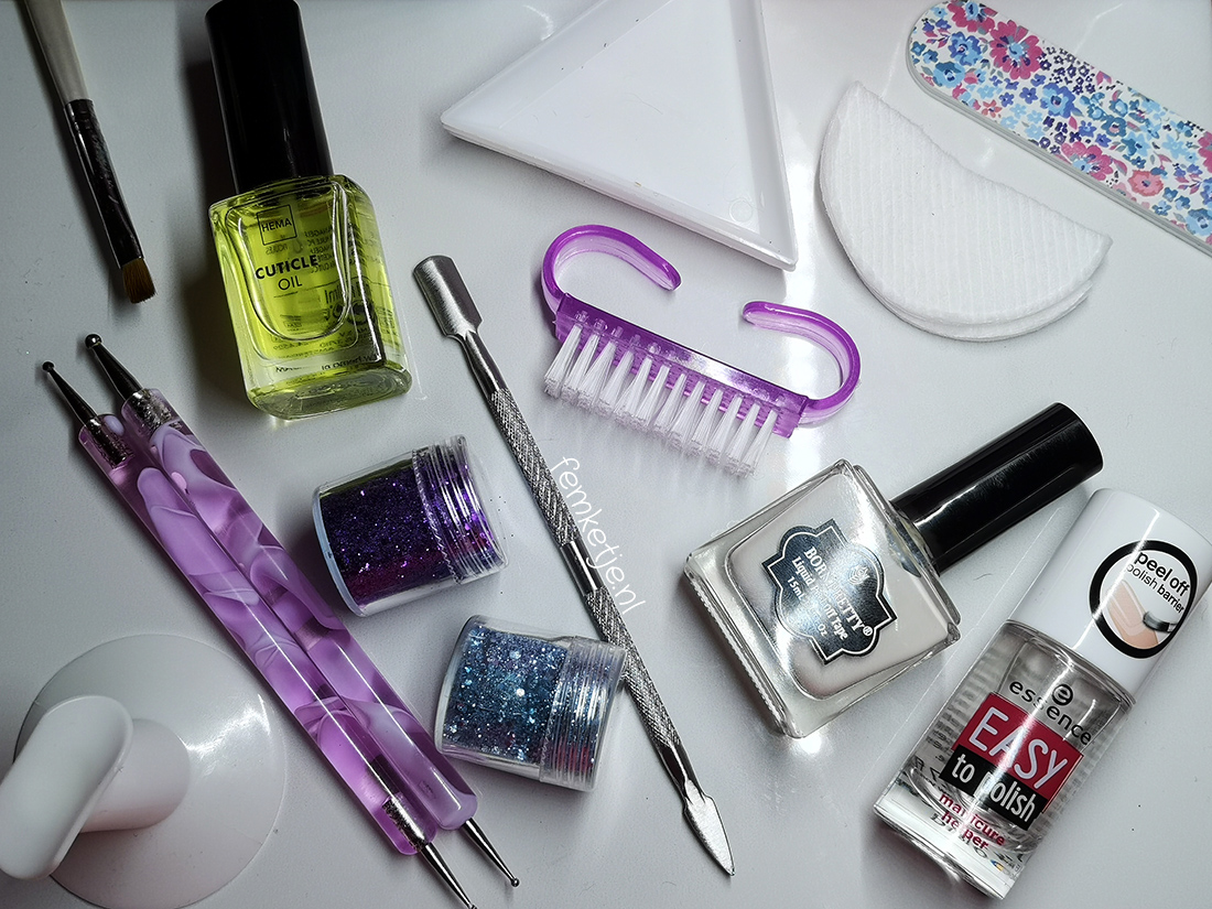 💅 Nail Art Starter Kit Essentials 💅 femketje.nl